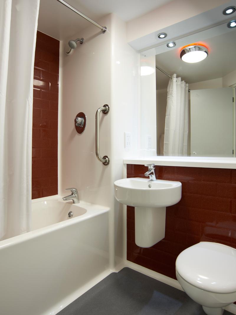 Travelodge Glasgow Queen Street Екстериор снимка